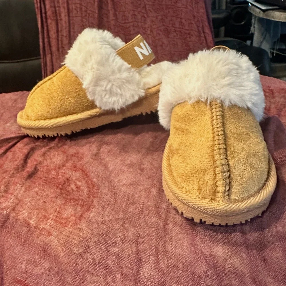 Nicole Miller New York Kids Chestnut Faux Suede Slingback Slippers NMNY Tan 7